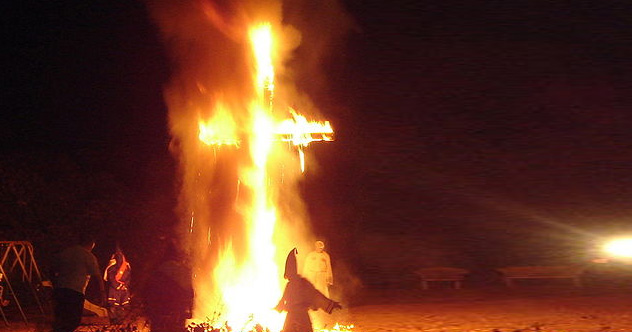 10 faits brûlants sur le Ku Klux Klan