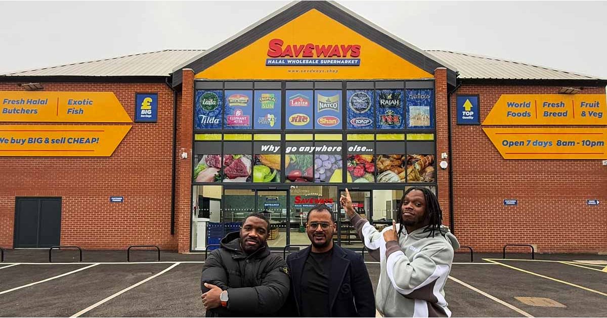 Un duo de rap britannique ouvre un supermarché de produits alimentaires du monde à Croydon