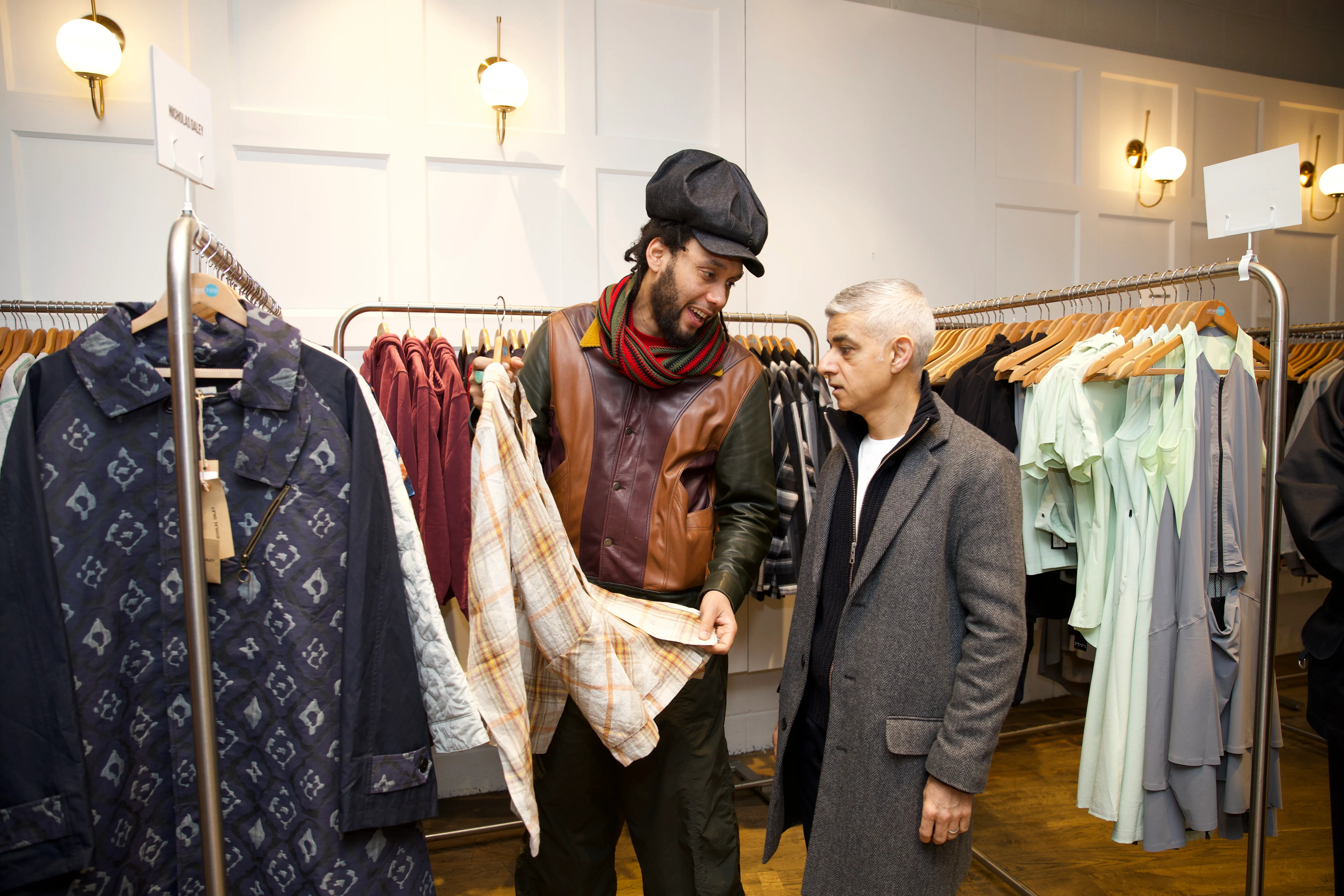 Le maire de Londres ouvre le magasin de la Fashion Week de Londres