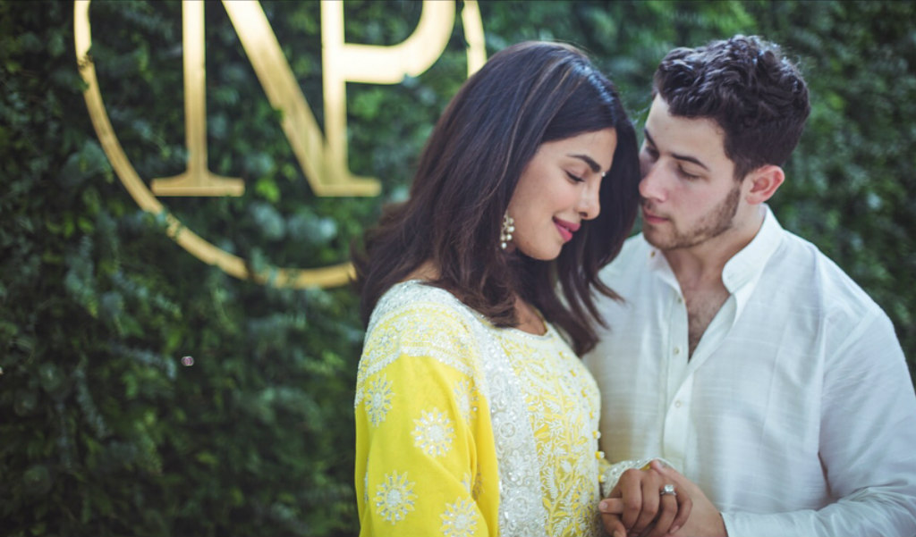 Cloches de mariage ! Priyanka Chopra et Nick Jonas sont prêts à marcher dans l'allée