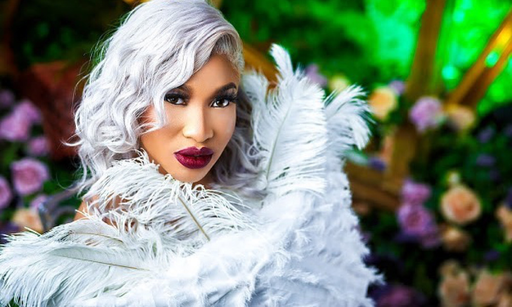 Rave News Digest : Tonto Dikeh reçoit une voiture surprise pour son 35e anniversaire, George Floyd enterré, Kante et plus