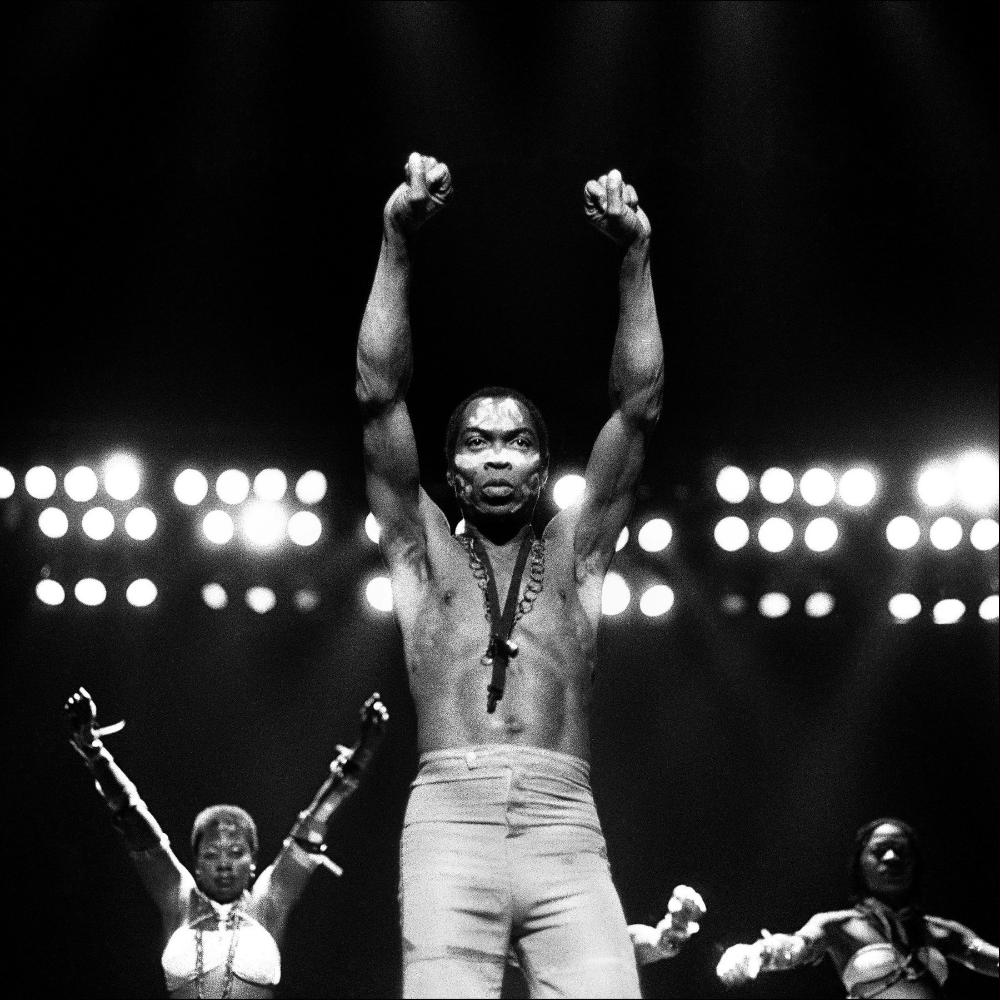 Résumé des actualités Rave :Fela Kuti nominé au Temple de la renommée du rock and roll, Wizkid annule un concert, Neymar et plus