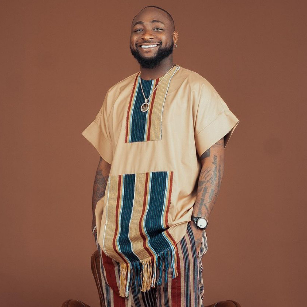 Résumé des actualités Rave :Davido suscite une rumeur de fréquentation avec le mannequin Mya Yafai, Barack Obama perd sa grand-mère, Aguero et plus