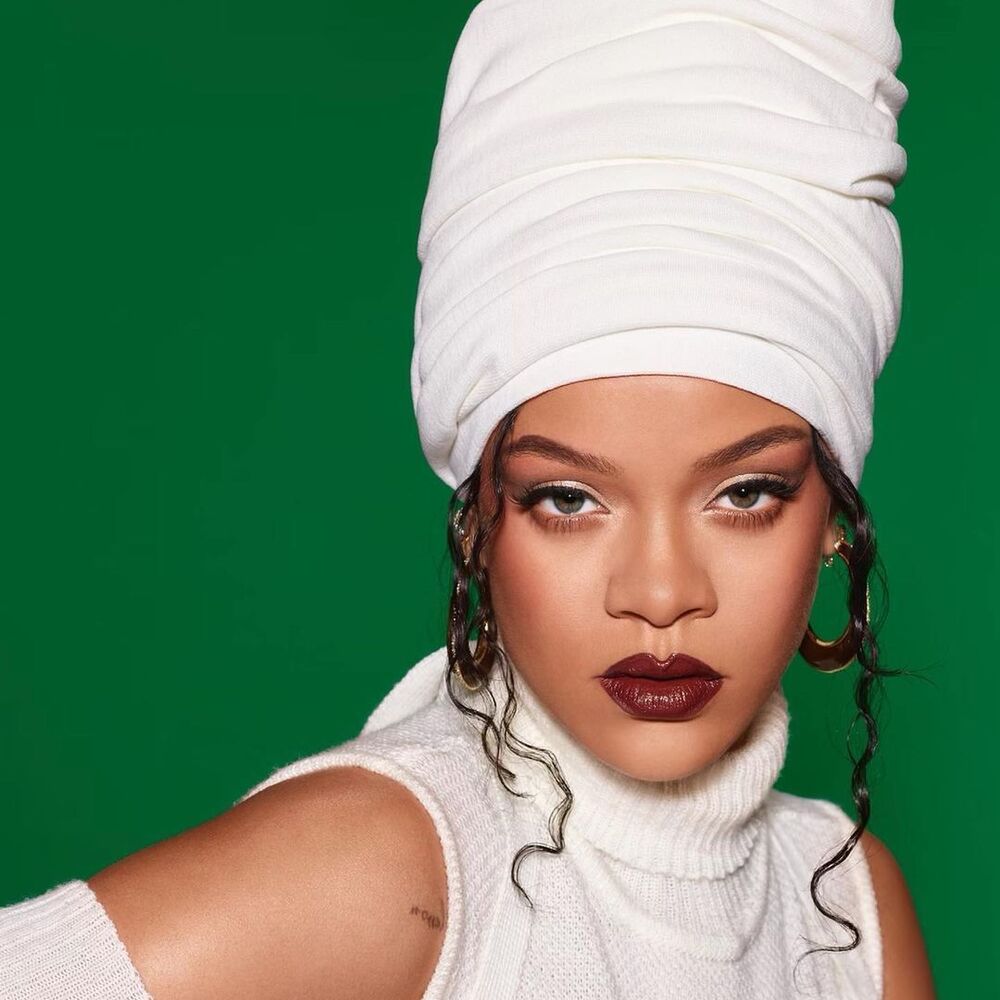 Rave News Digest : Rihanna confirmée pour le spectacle de la mi-temps du Super Bowl, MI épouse Eniola Mafe, Thomas Partey et plus