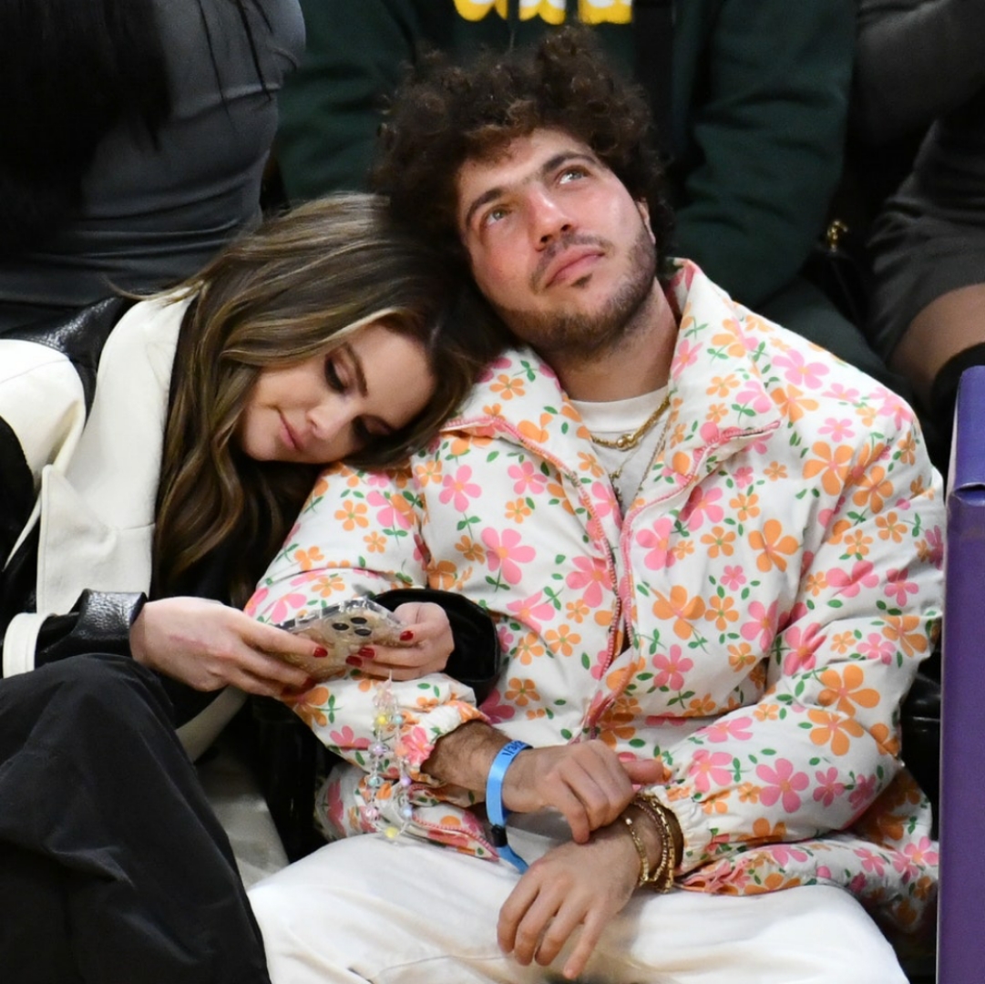 Résumé des actualités Rave :Selena Gomez et Benny Blanco sont fiancés, Rema sera la tête d'affiche du premier festival Afrobeats du Japon, de l'Inter Miami et plus