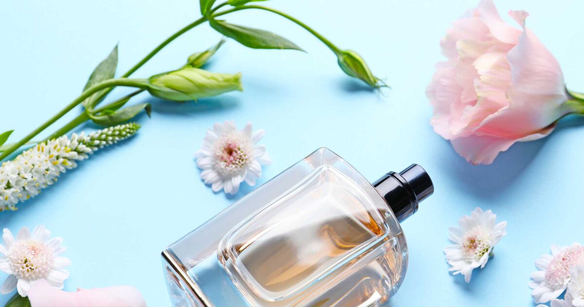 Au lieu de produits de luxe chers: ce parfum de rituel sent comme des vacances d'été exotiques